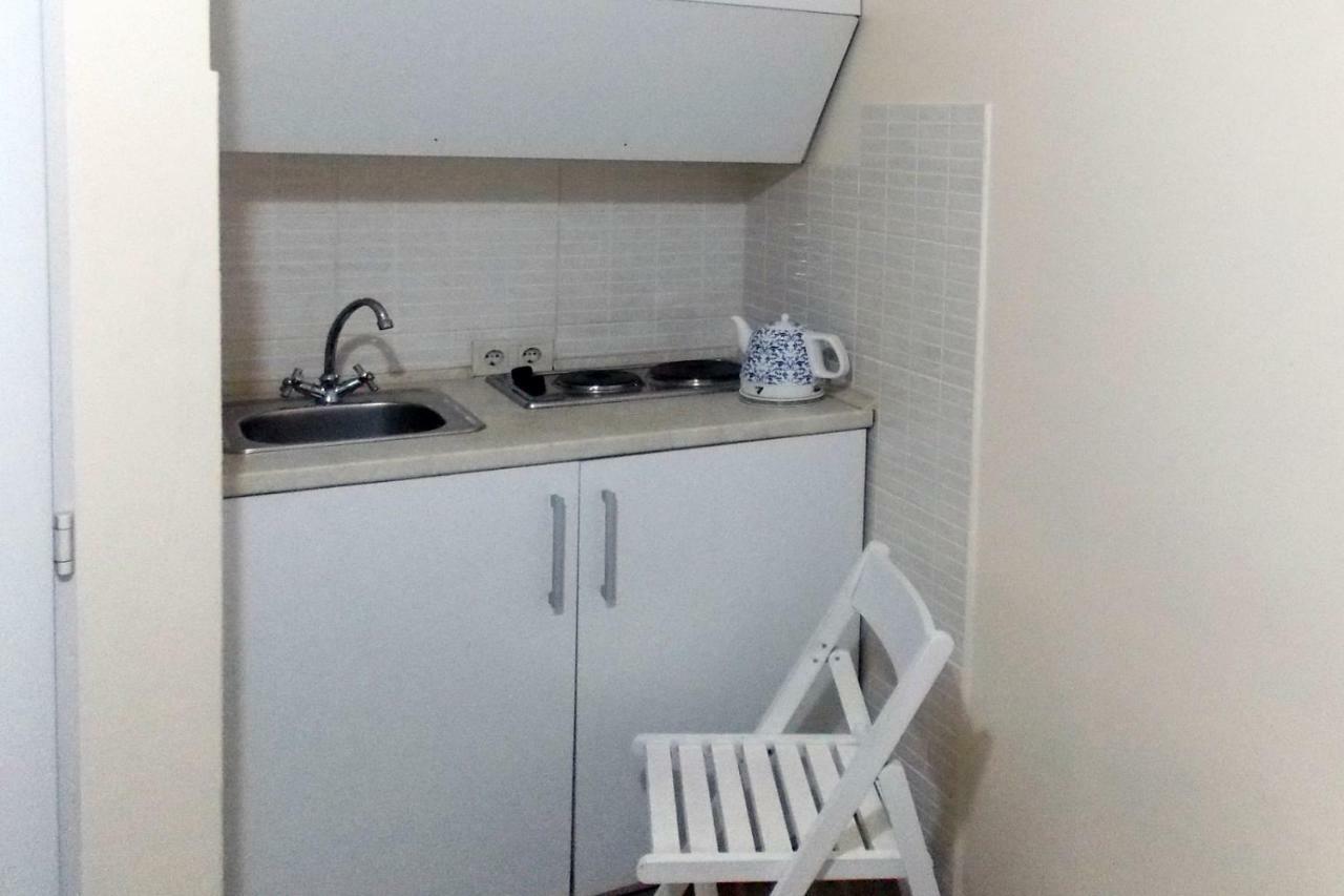 Compact Studio In The City Center Apartment Lviv Luaran gambar